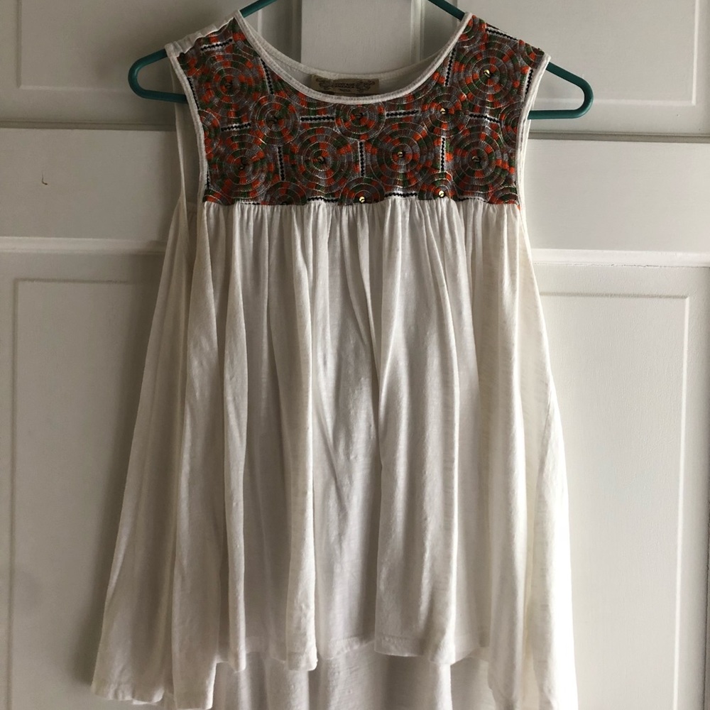 Small | White flowy tank